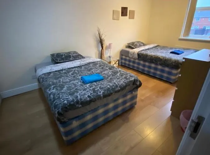 Big Room Rusholme With Tv And Private Bathroom-Parking&Wifi