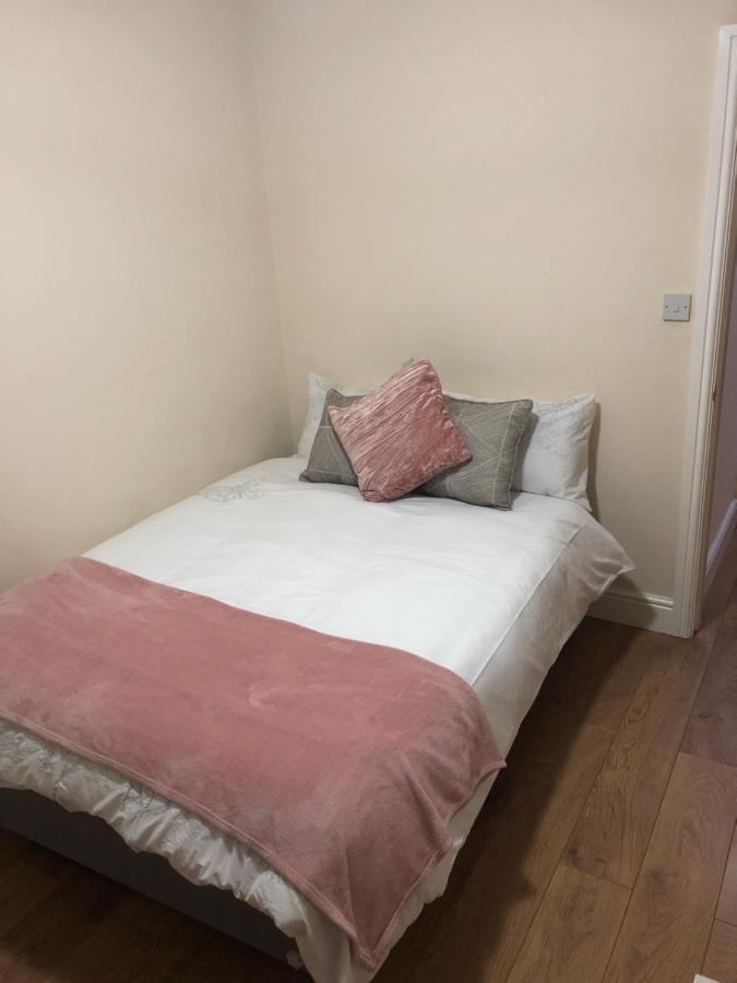 Big Rusholme With Tv And Private Bathroom-parking&wifi Отель типа 
