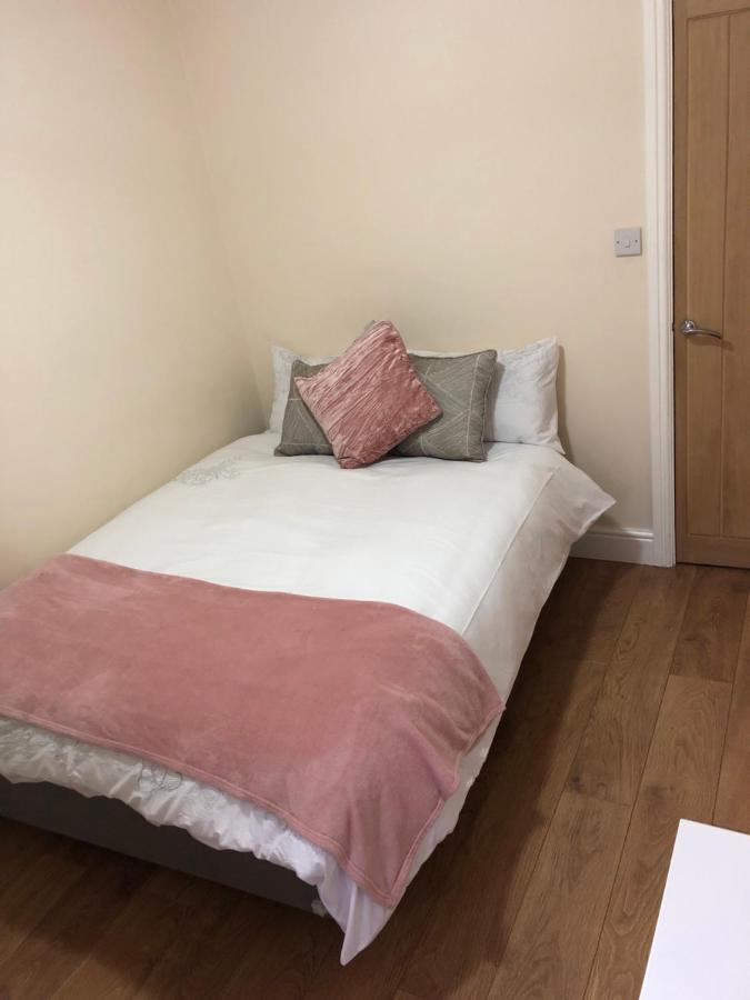Big Rusholme With Tv And Private Bathroom-parking&wifi Отель типа 