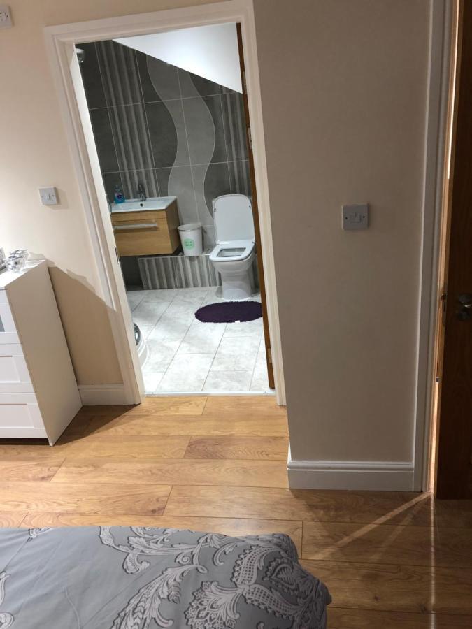 Big Rusholme With Tv And Private Bathroom-parking&wifi Отель типа 