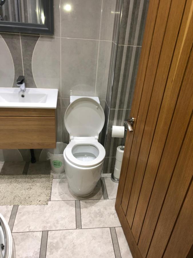 Big Rusholme With Tv And Private Bathroom-parking&wifi * Манчестер