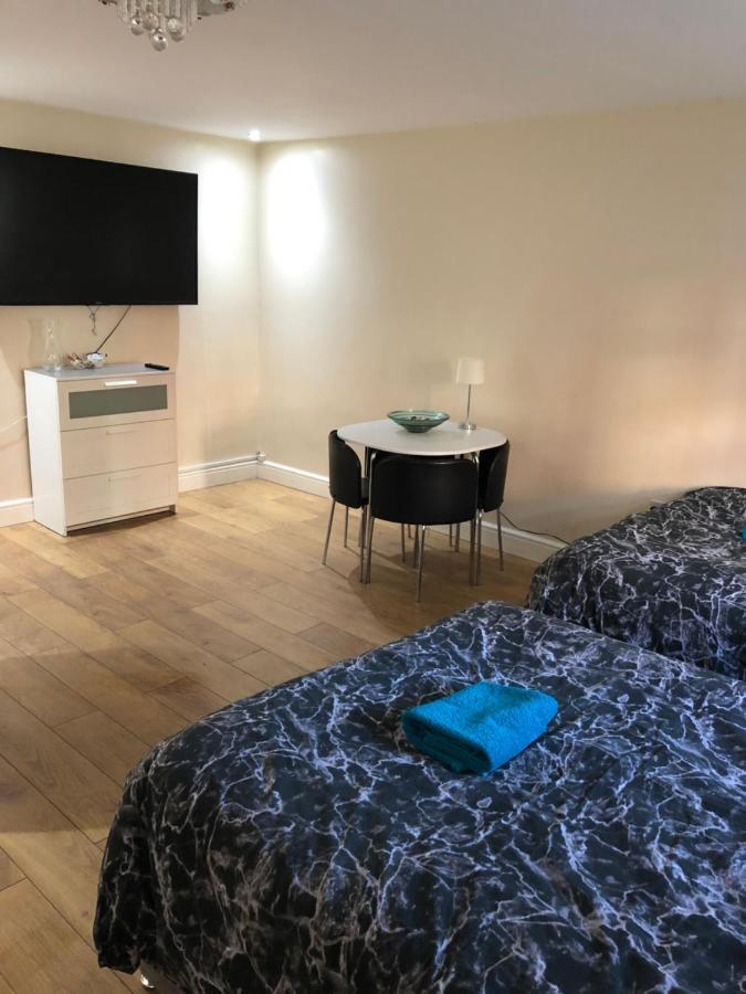 Big Rusholme With Tv And Private Bathroom-parking&wifi Отель типа 