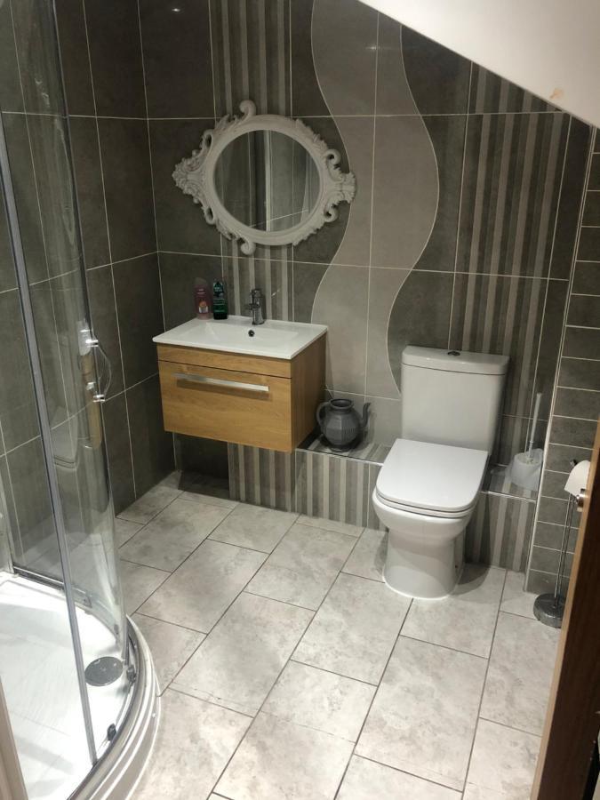 Big Rusholme With Tv And Private Bathroom-parking&wifi Отель типа 