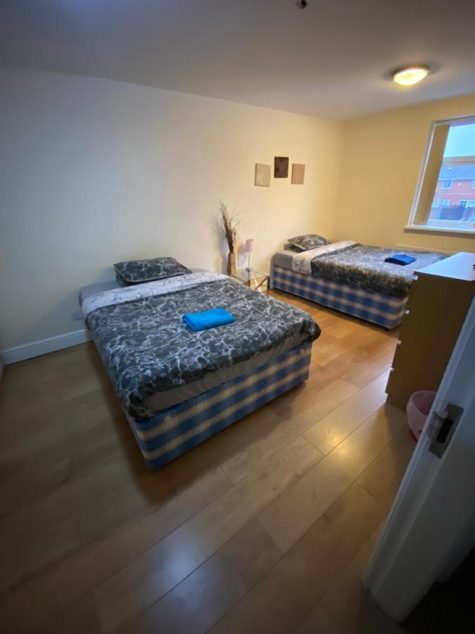 Big Rusholme With Tv And Private Bathroom-parking&wifi Отель типа 